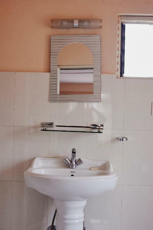 Bodhi Apartment Hotel Baudhatinchule Екстериор снимка